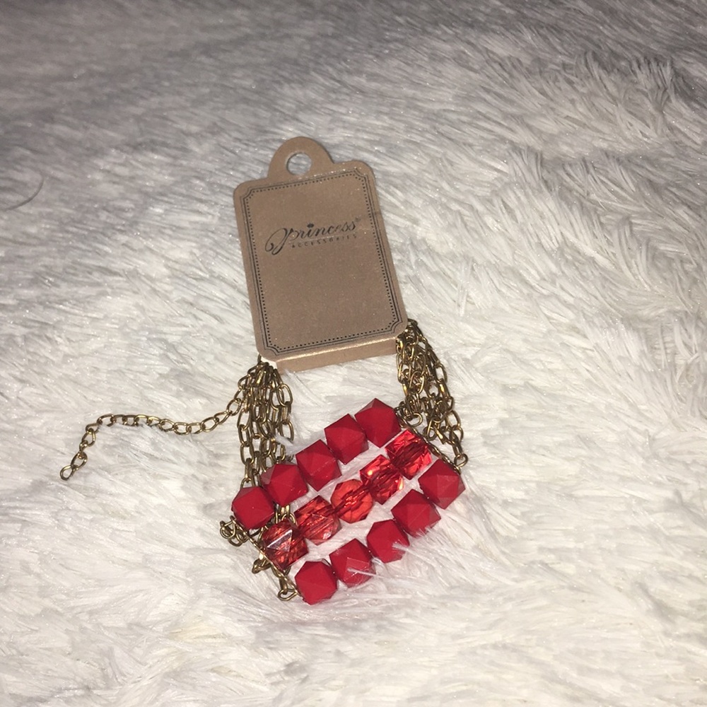 Bran Knew red bracelet